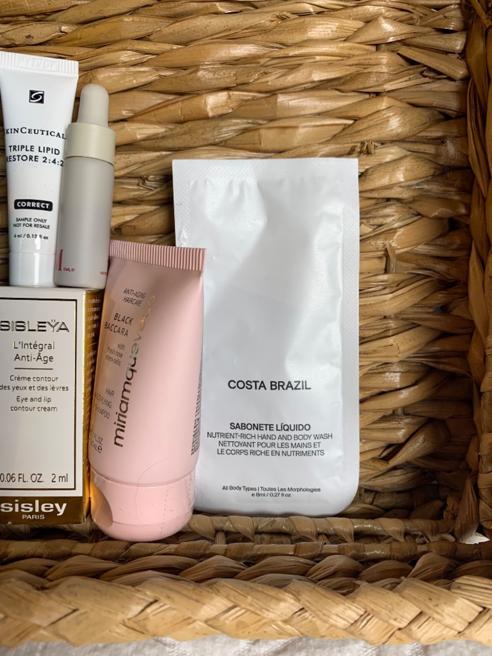 UPSCALE-beauty bundle-bridesmaids, gift bags, Moroccan oil,virtue, La MER, NEW - Picture 4 of 11